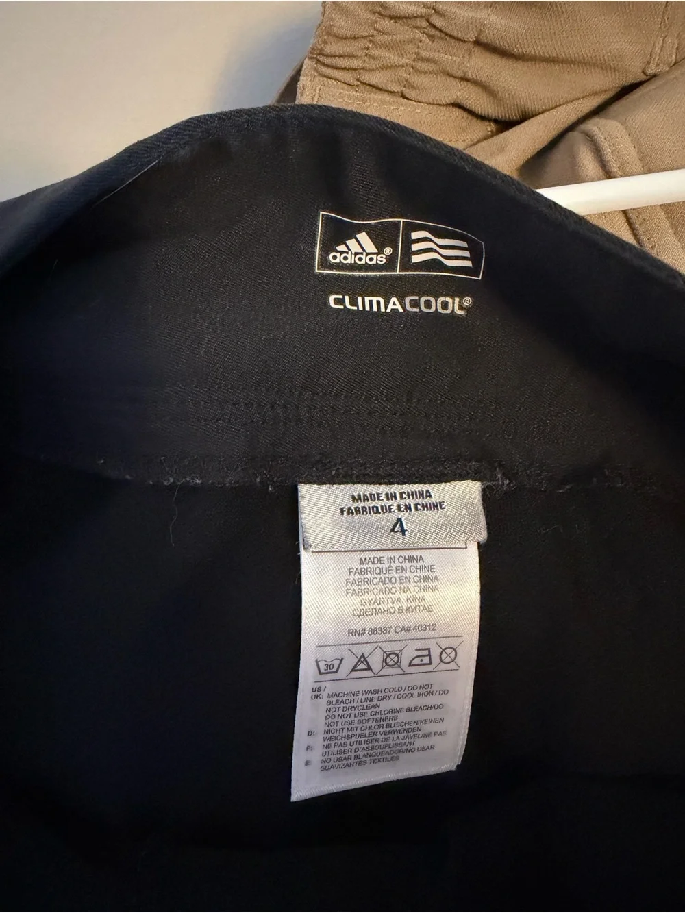Adidas ClimaCool Black 3-Stripe Golf Tennis Athletic Skort Skirt Size 4